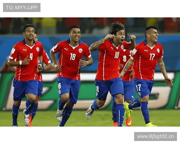 世界杯精彩对决全程直播,带你零距离感受绿茵场上的激情瞬间 - 副本 (3)